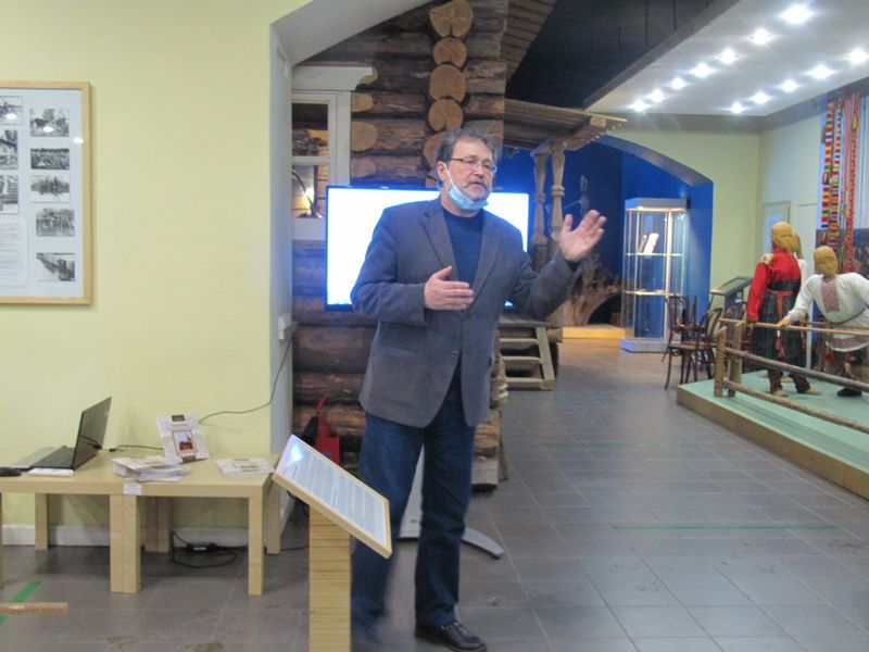 Ученые ИЯЛИ приняли участие в презентации издания «Памятники деревянного зодчества Коми края»