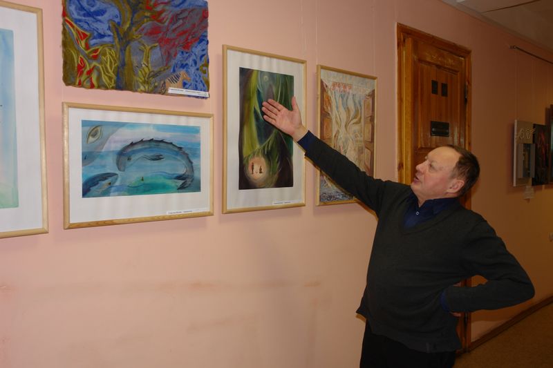 В ИЯЛИ открылась выставка работ школы-студии «Радужка»