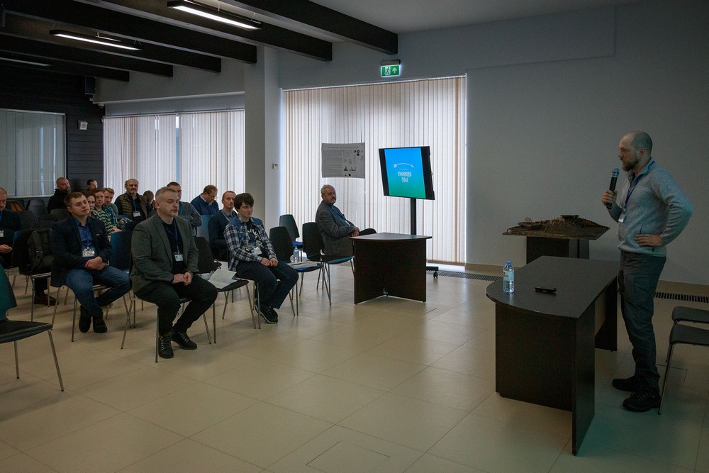 Археологи ИЯЛИ А.Л. Белицкая и Е.В. Попов выступили на конференции в Тульской области