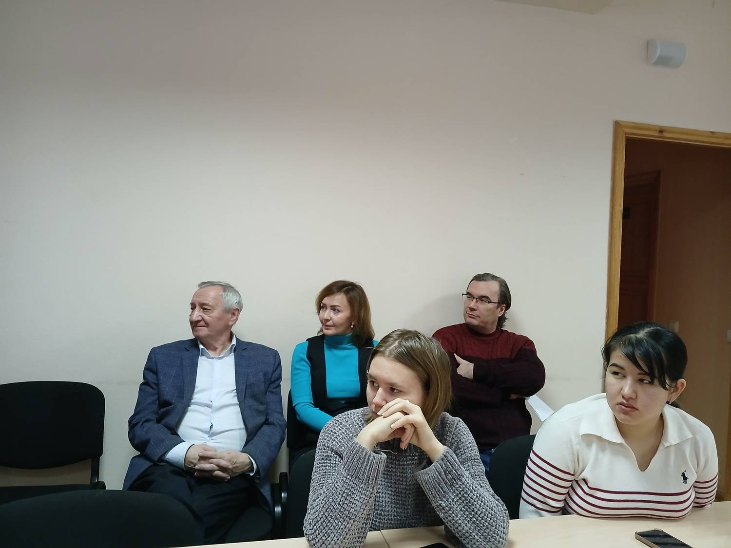 В ИЯЛИ состоялась открытая лекция Виктора Карманова «Древний человек и камень»