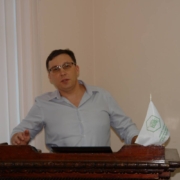 В ИЯЛИ состоялась открытая лекция Виктора Карманова «Древний человек и камень»