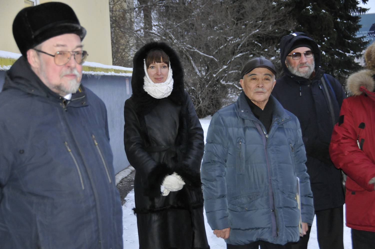 Открыта мемориальная доска видному коми ученому Любомиру Жеребцову