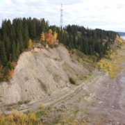 Выходы минерального сырья на бечевнике правого берега р.Печоры вблизи Усть-Цильмы