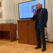 Прошла презентация книги «Пермские мифы для детей» (Павел Лимеров) Прошла презентация книги «Пермские мифы для детей» (Павел Лимеров)