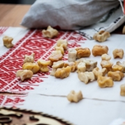 «Легенды Коми»: как коми дети играли овечьими лодыжками (БНК)