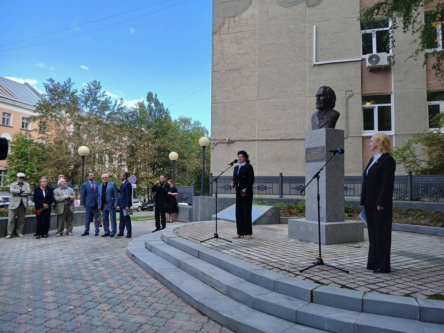В Сыктывкаре торжественно открыт бюст академика А.П. Карпинского